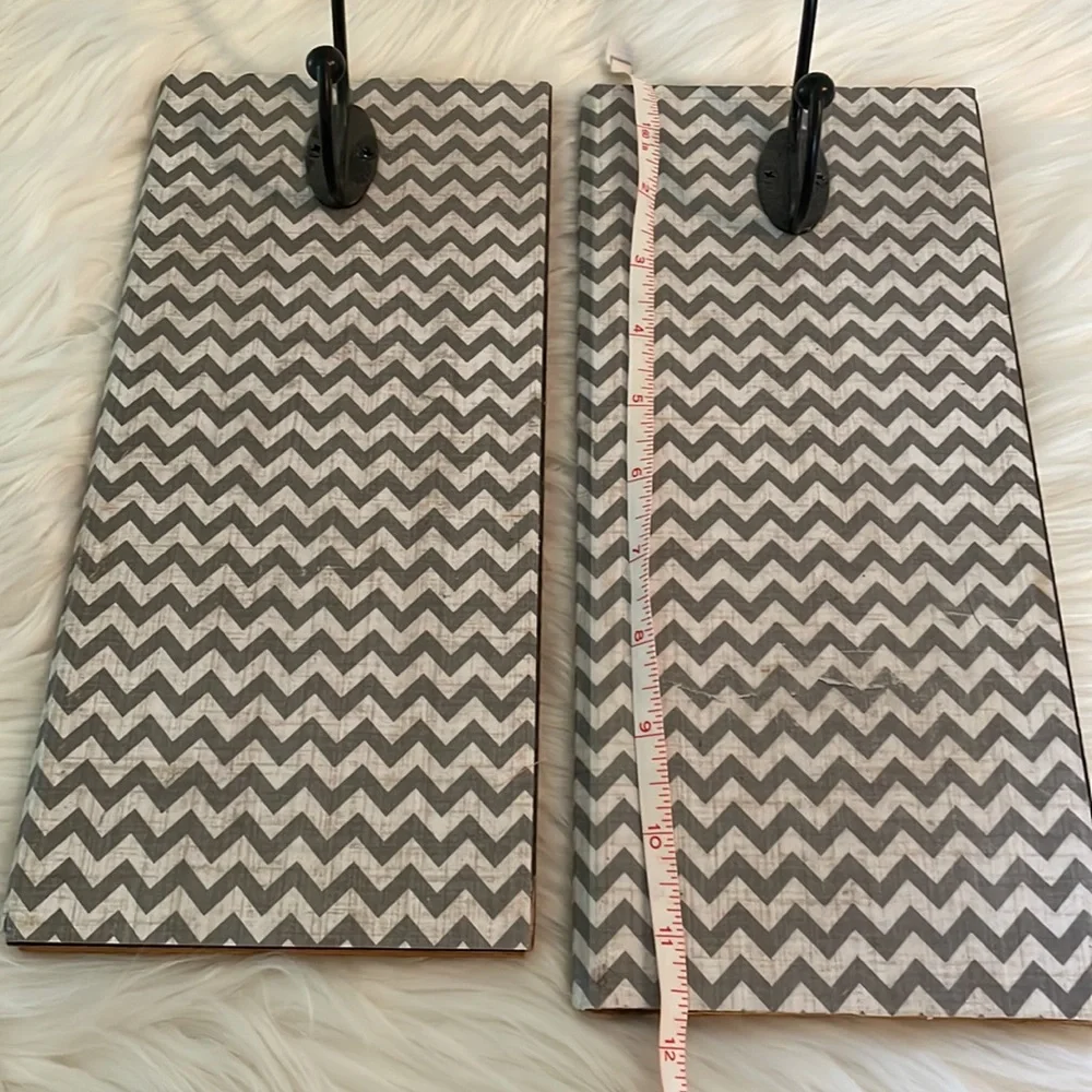 Wall Decor with Hooks 🪝 Chevron‎ style